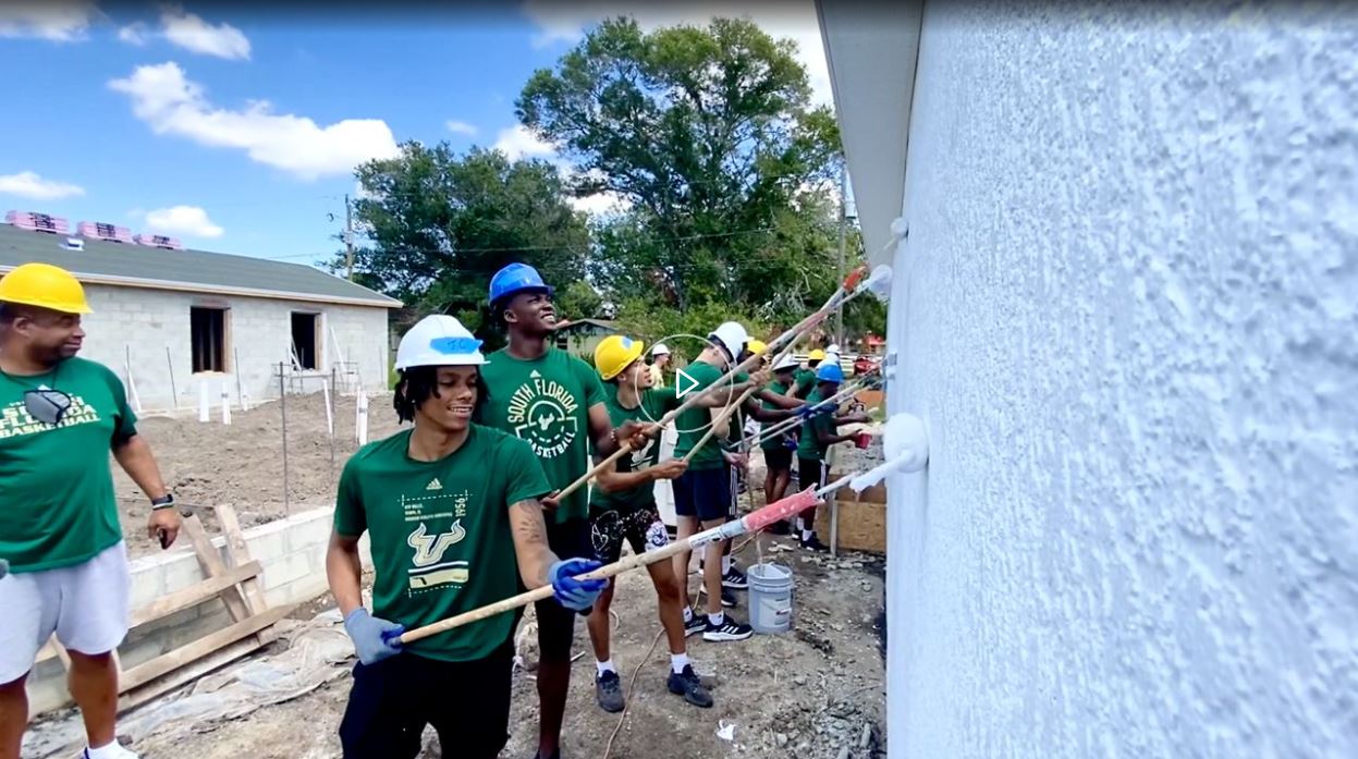 USF men's basketball builds chemistry while building Habitat home